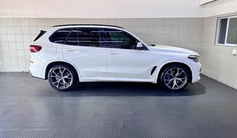 2020 BMW X5 xDrive30d M Sport full