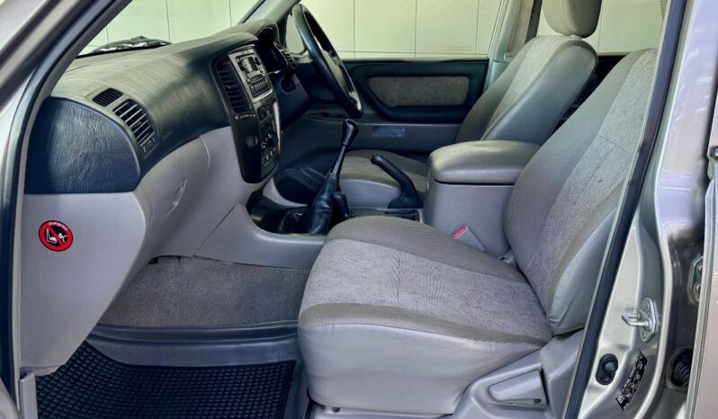 2006 Toyota Land Cruiser 100 4.5 GX full