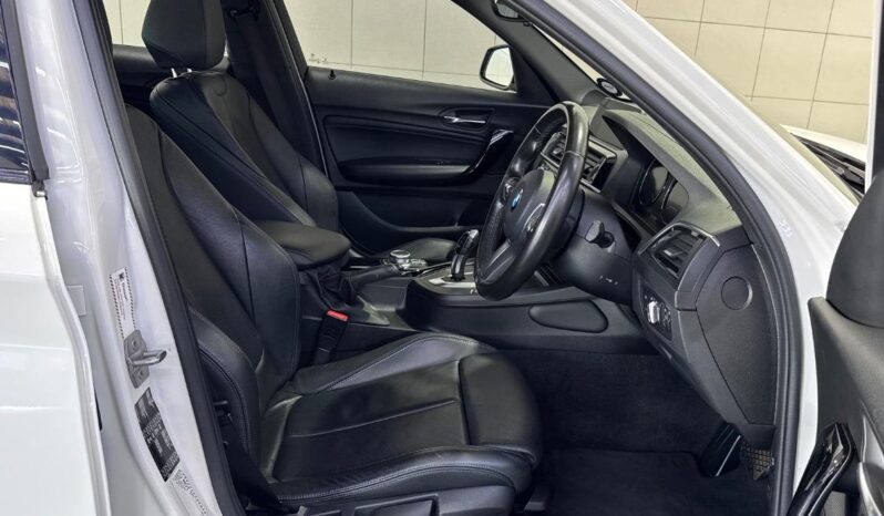 2019 BMW 1 Series 120d 5-Door M Sport Auto full