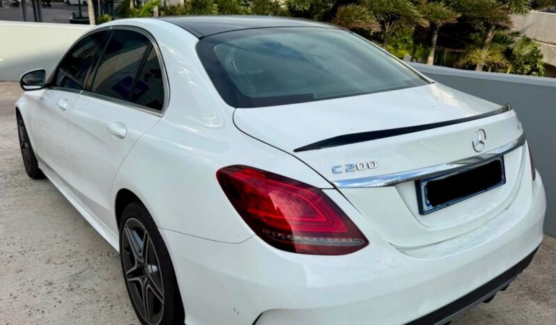 2018 Mercedes-Benz C-Class C200 AMG Line full