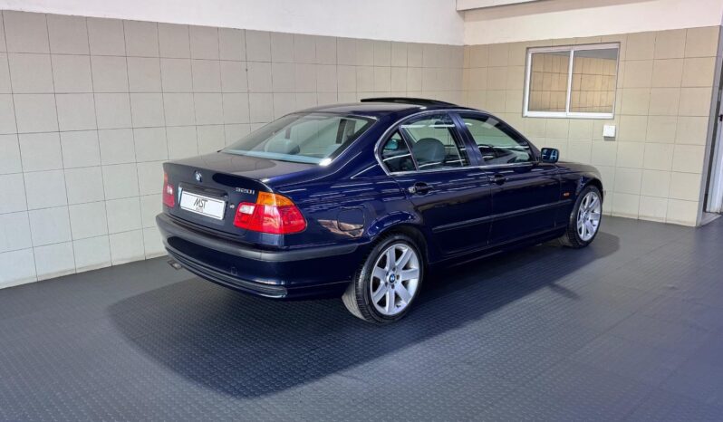 2000 BMW 3 Series 320i full