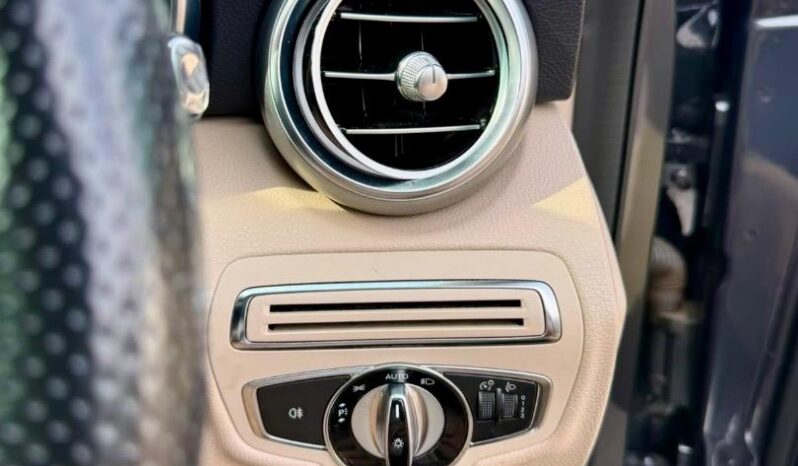 2014 Mercedes-Benz C-Class C200 Avantgarde Auto full