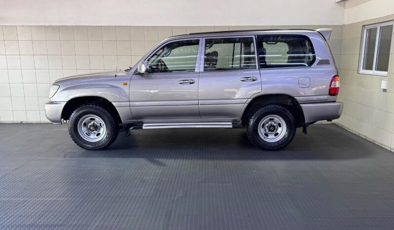 2006 Toyota Land Cruiser 100 4.5 GX full