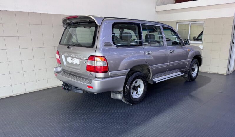 2006 Toyota Land Cruiser 100 4.5 GX full